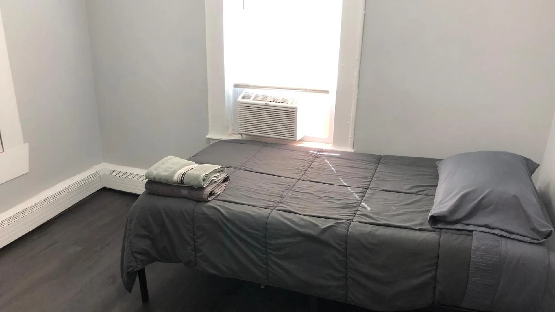 Apartment Private 2-Bedroom With Free Parking And Direct Bus To Nyc Manhattan Only 2 Blocks Away Linden