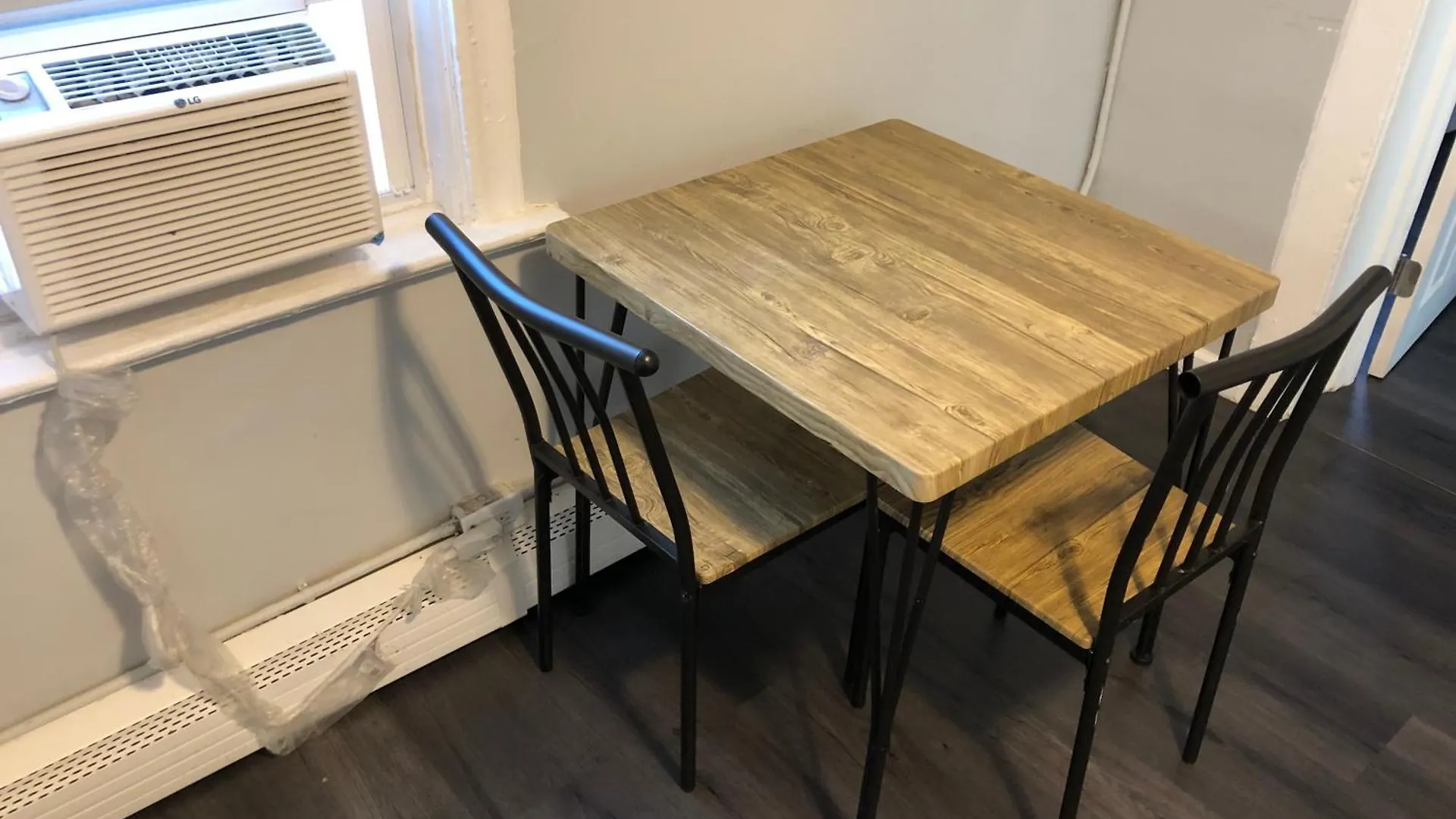 Private 2-Bedroom With Free Parking And Direct Bus To Nyc Manhattan Only 2 Blocks Away Linden Apartment